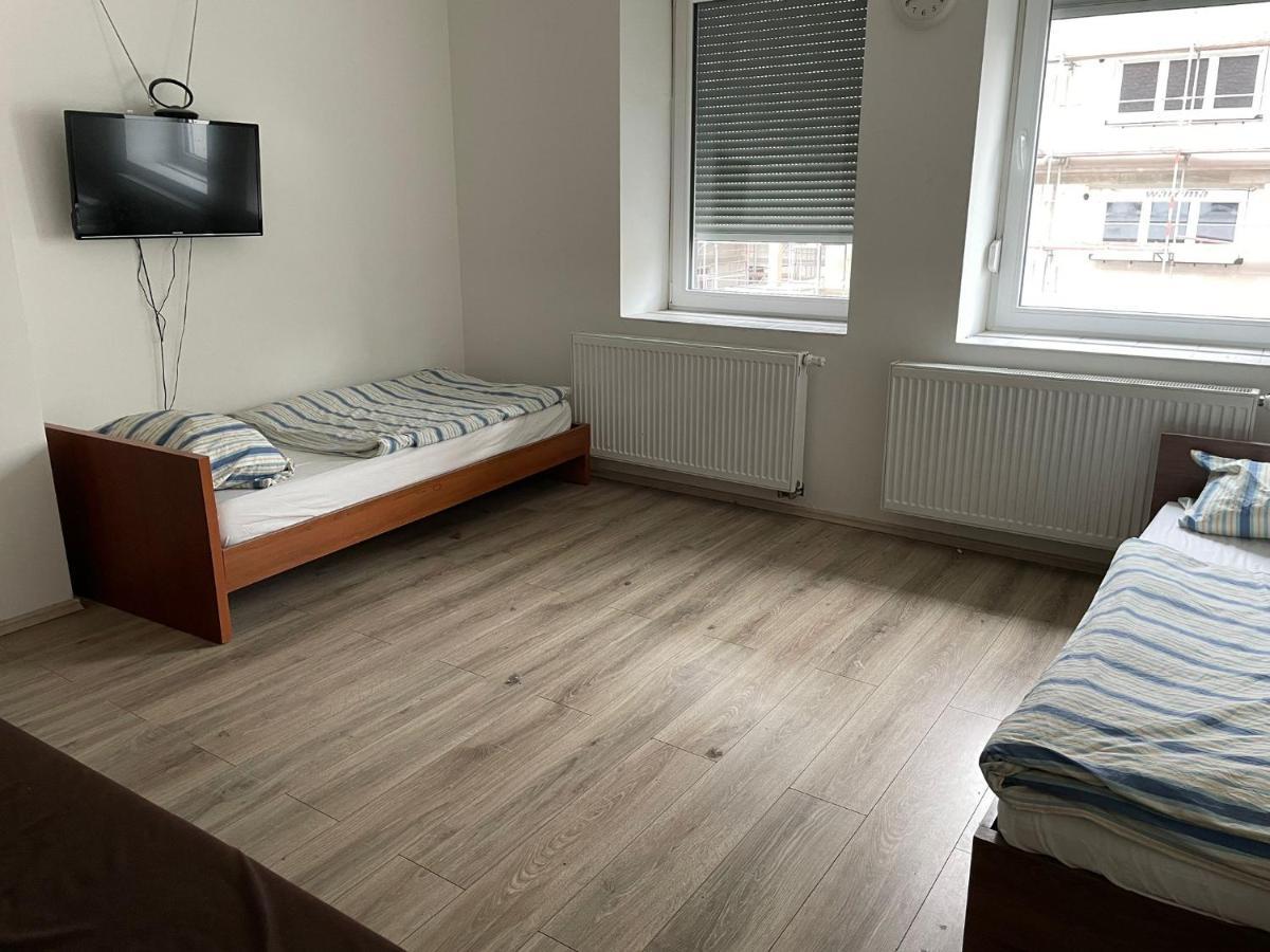 Monteur-Apartment Am Bahnhof Muhlheim am Main Zewnętrze zdjęcie